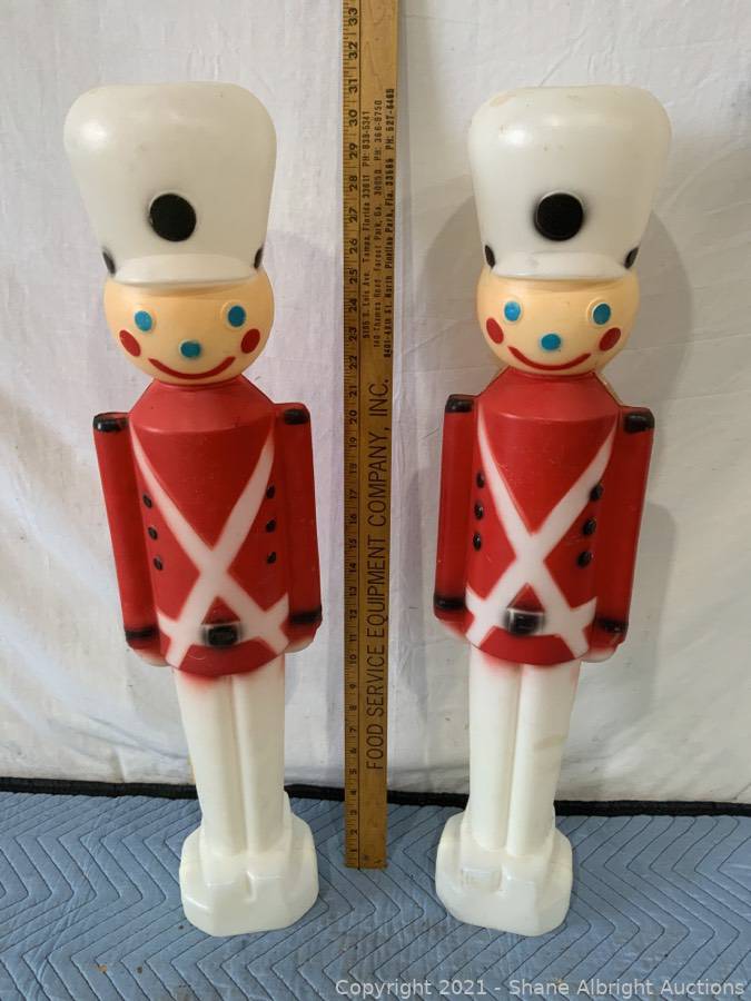 At Auction: NUTCRACKER BLOW MOLD