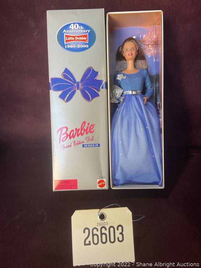 40th anniversary little Debbie Barbie Special edition Series IV. 24977 Auction Shane Albright Auctions