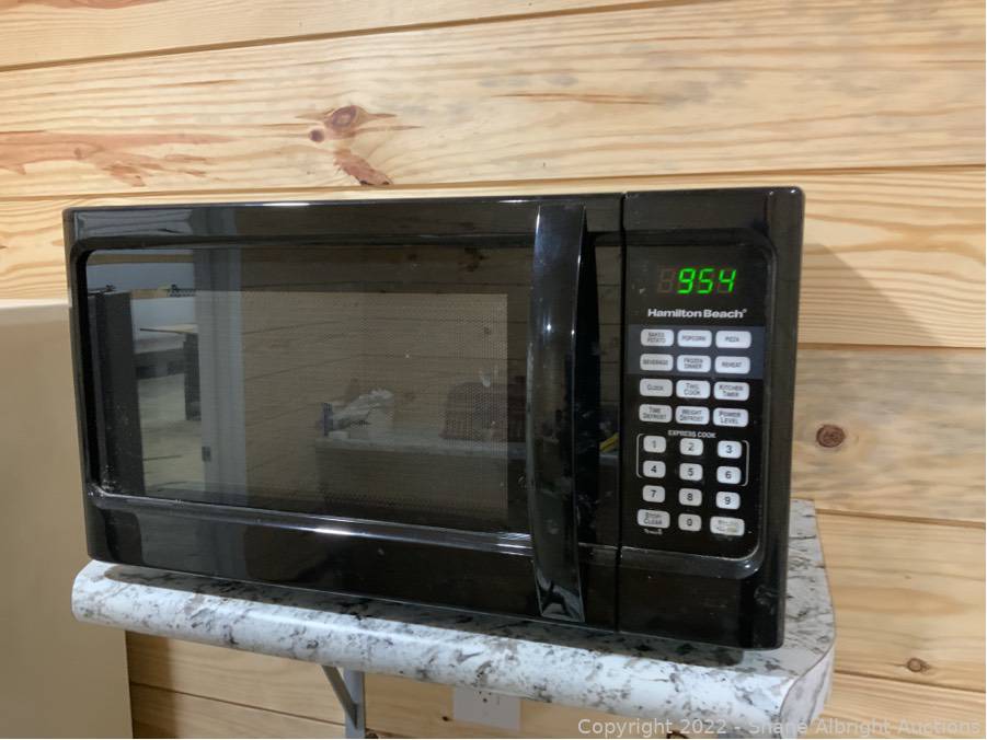 HAMILTON BEACH MICROWAVE Auction