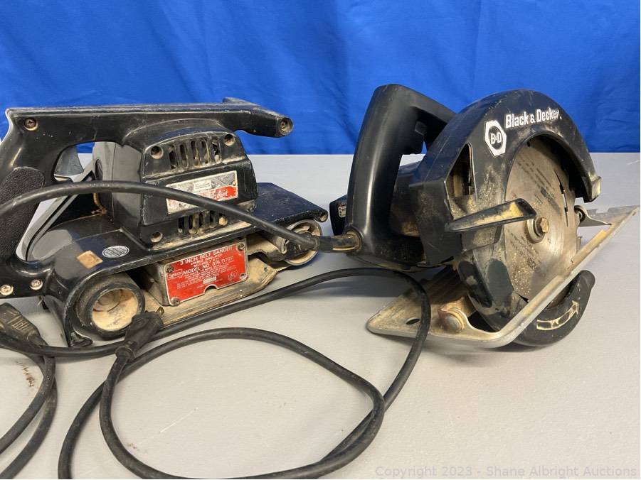 Sold at Auction: Black and Decker 7 1/4 Electric Hand Saw