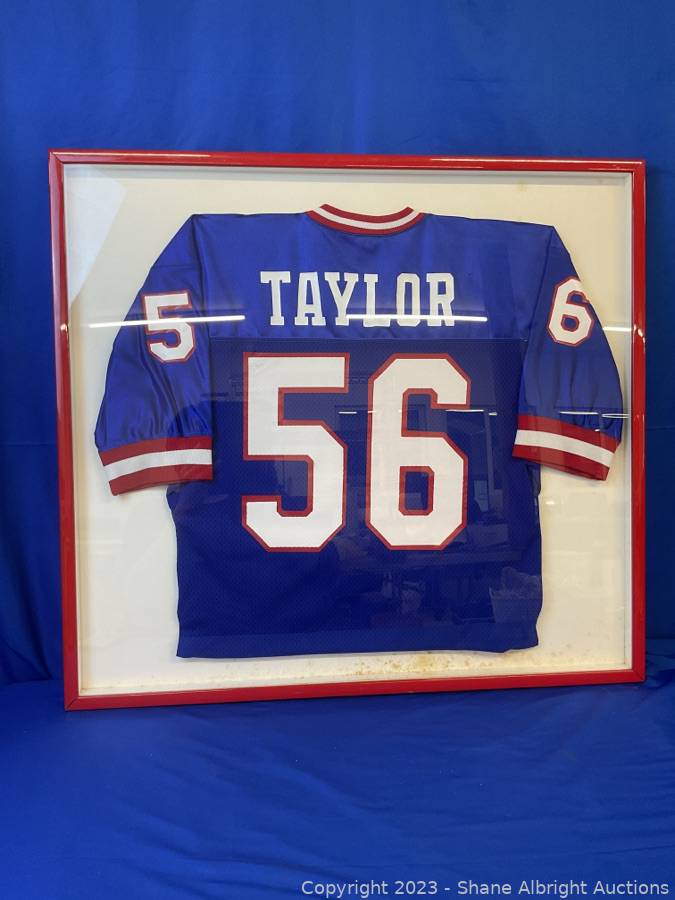 Sold at Auction: Lawrence Taylor, Lawrence Taylor N.Y. Giants NFL