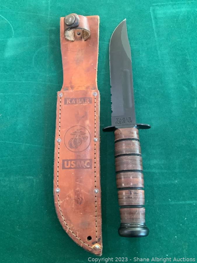 Sold at Auction: Pair of KaBar Pocket Knives